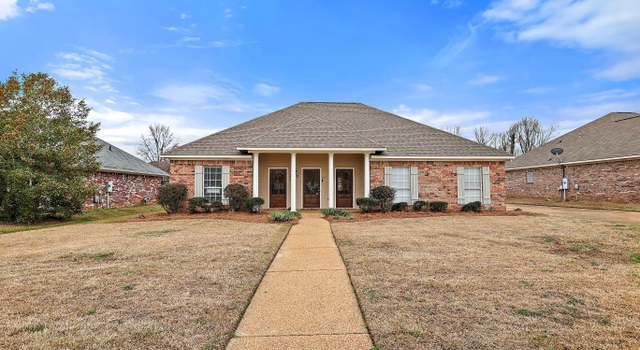 Photo of 103 Granfield Ct, Canton, MS 39046