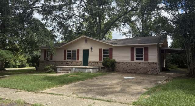 Photo of 203 E Simpson Ave, Mendenhall, MS 39114