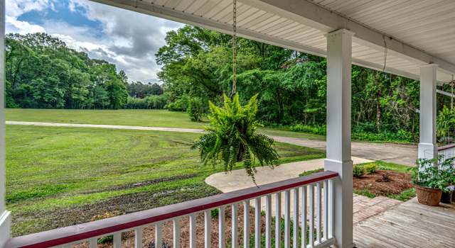 Photo of 7011 Terry Rd, Terry, MS 39170