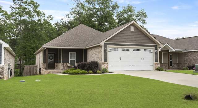 Photo of 12 N Barnes Field Dr, Hattiesburg, MS 39402