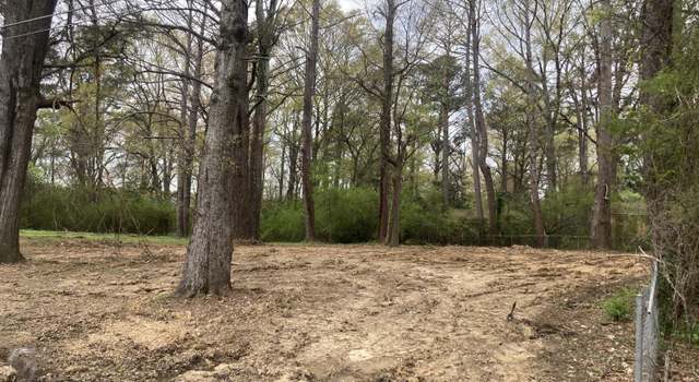 Photo of 2881 Greenview Dr, Jackson, MS 39212