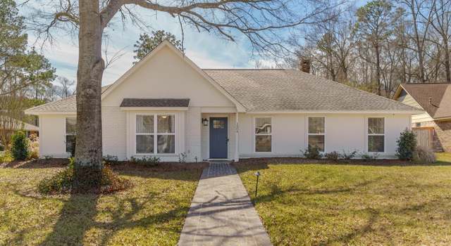 Photo of 1304 Sandlewood Dr, Hattiesburg, MS 39402