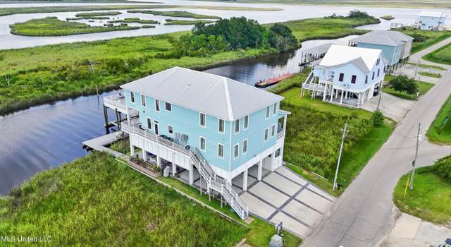 Photo of 4130 Ireland St, Bay Saint Louis, MS 39520