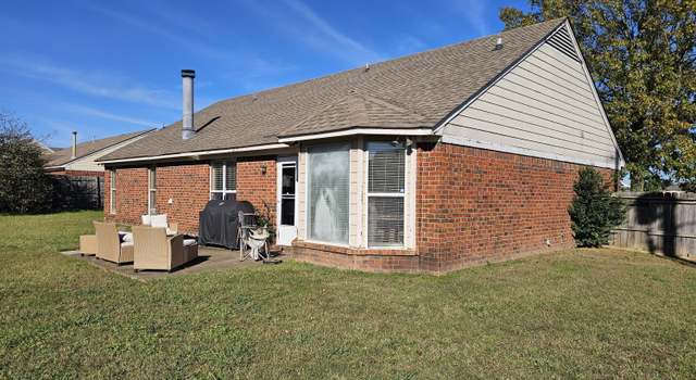 Photo of 101 Muscadine Dr, Senatobia, MS 38668