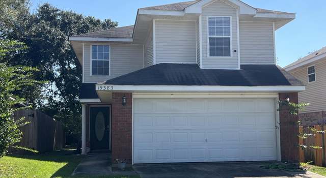 Photo of 19383 W Lake Village Dr, Gulfport, MS 39503