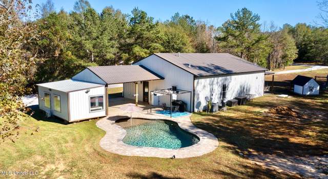 Photo of 2073 Nivens Rd, Benton, MS 39039