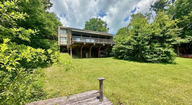 Photo of 577 W Lakeshore Dr, Carriere, MS 39426