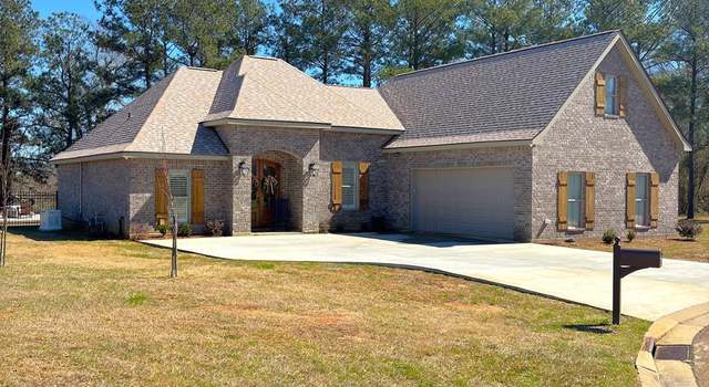 Photo of 1021 Fairway Cv, Mccomb, MS 39648