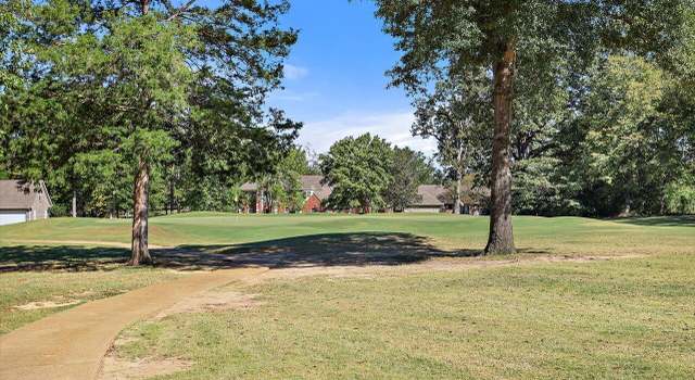 Photo of 106 Pine Ridge Dr, Canton, MS 39046