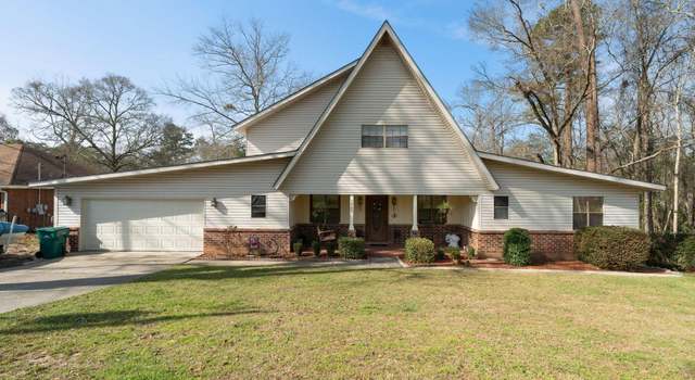 Photo of 1422 E Lakeshore Dr, Carriere, MS 39426