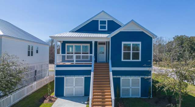 Photo of 307 Davis Ave, Pass Christian, MS 39571