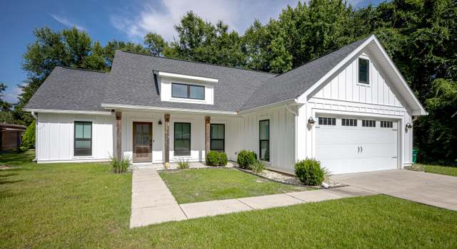 Photo of 1602 Lake Mars Ave, Ocean Springs, MS 39564
