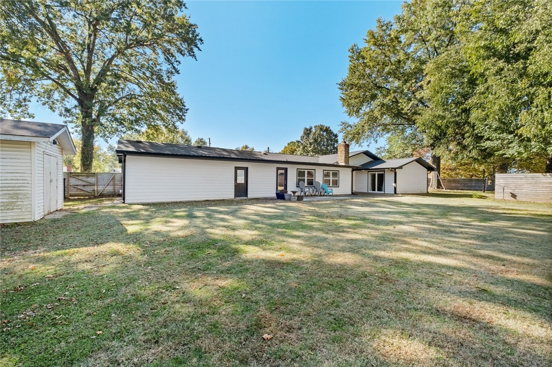 720 NW 6th St, Bentonville, AR 72712 | MLS# 1260371 | Redfin