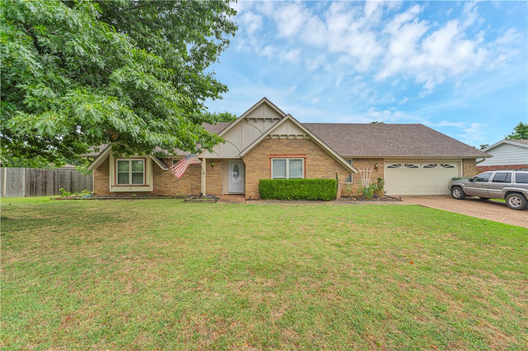 1311 Countrywood Pl, Rogers, AR 72758