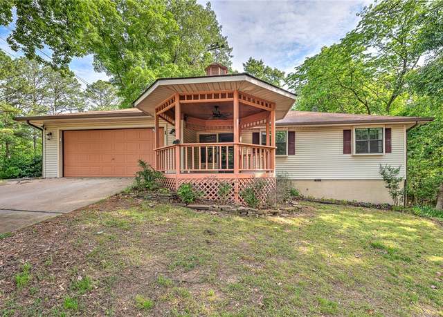 Property at 1 Dee Ln, Bella Vista, AR 72715, 3 beds, 2 baths