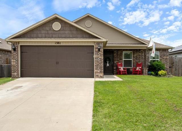 Property at 1381 S Scissortail Ln, Fayetteville, AR 72701, 3 beds, 2 baths