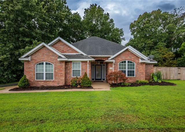 Property at 14 Slifer Dr, Bella Vista, AR 72714, 3 beds, 2 baths