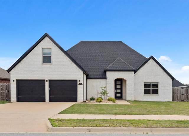 Property at 1711 Sunrise Cir, Centerton, AR 72719, 3 beds, 2.5 baths