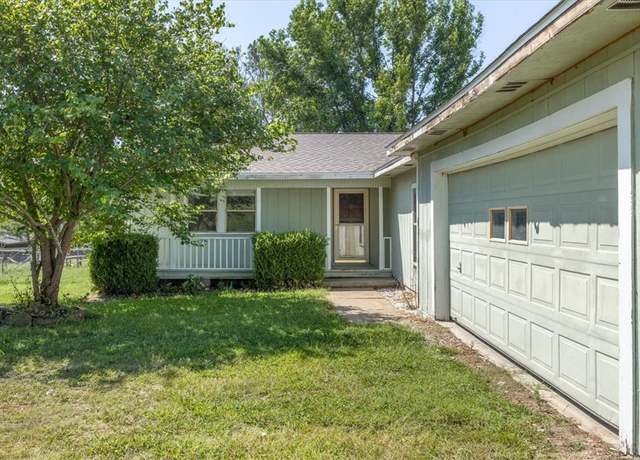 Property at 3279 Wildcat Creek Blvd, Fayetteville, AR 72704, 3 beds, 2 baths