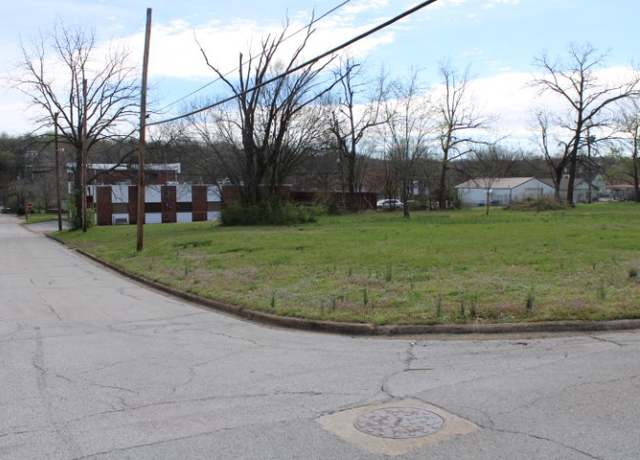 Property at 601 S Cherry St, Harrison, AR 72601