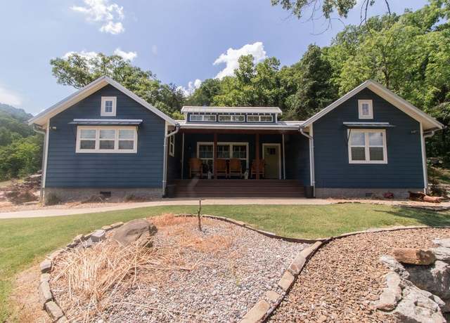 Property at 19055 Cove Creek Rd, Prairie Grove, AR 72753, 2 beds, 2 baths