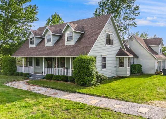 Property at 11085 Ruby Hall Rd, Gentry, AR 72734, 3 beds, 2 baths