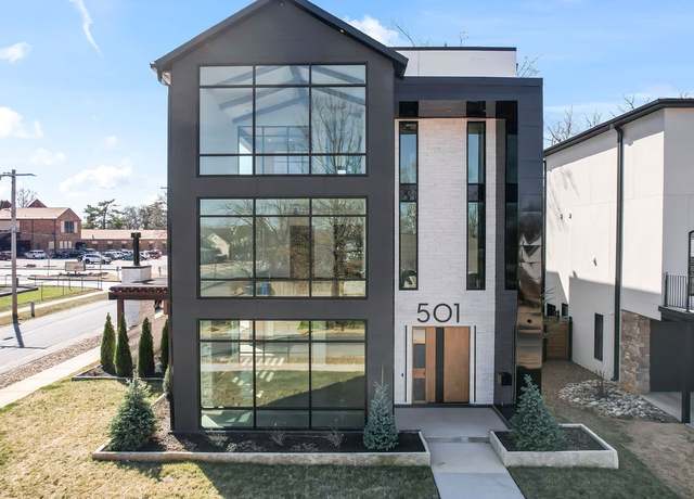 Property at 501 Jefferson St, Bentonville, AR 72712, 5 beds, 5.5 baths