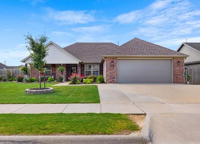 Property at 65 E Loveland Loop, Farmington, AR 72730, 4 beds, 2 baths