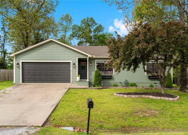 Property at 9 Worlaby Dr, Bella Vista, AR 72715, 2 beds, 2 baths