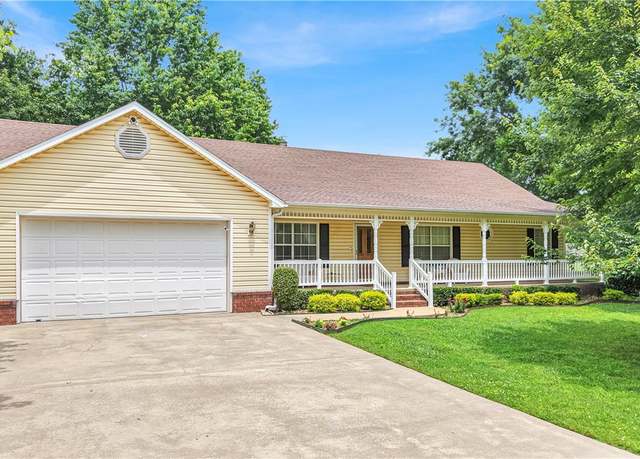 Property at 173 Double Springs Rd, Farmington, AR 72730, 3 beds, 2 baths
