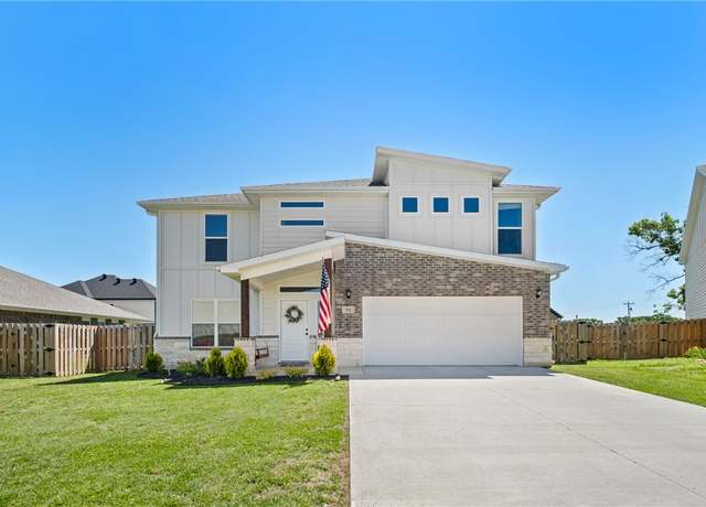Property at 571 Stoneseed St, Centerton, AR 72719, 4 beds, 3.5 baths