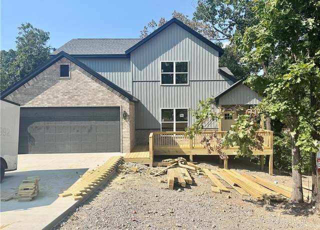 Property at 24 Ingleborough Dr, Bella Vista, AR 72715, 3 beds, 3 baths