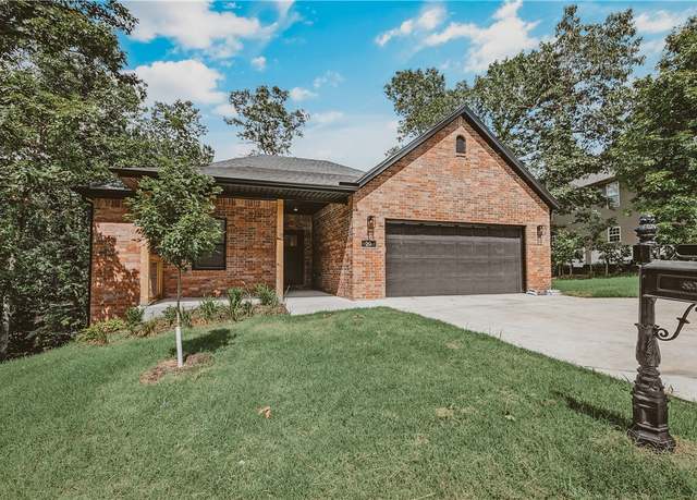 Property at 23 Ironside Ln, Bella Vista, AR 72715, 3 beds, 2 baths