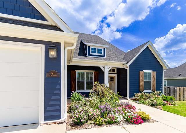 Property at 6411 S 63rd St, Rogers, AR 72758, 4 beds, 3 baths