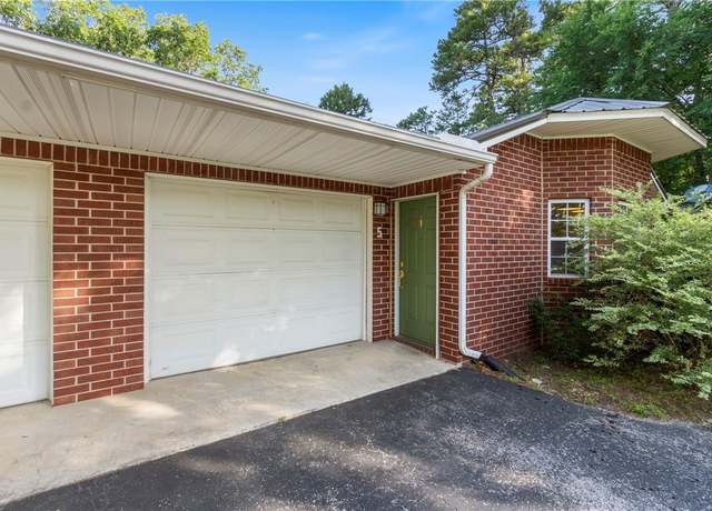 Property at 17 Pivot Rock Rd #5, Eureka Springs, AR 72632, 2 beds, 2 baths