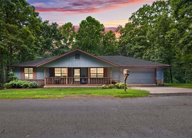 Property at 8 Kenilworth Dr, Bella Vista, AR 72714, 3 beds, 2 baths