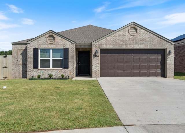 Property at 5366 Sugarloaf Ave, Springdale, AR 72764, 4 beds, 2 baths