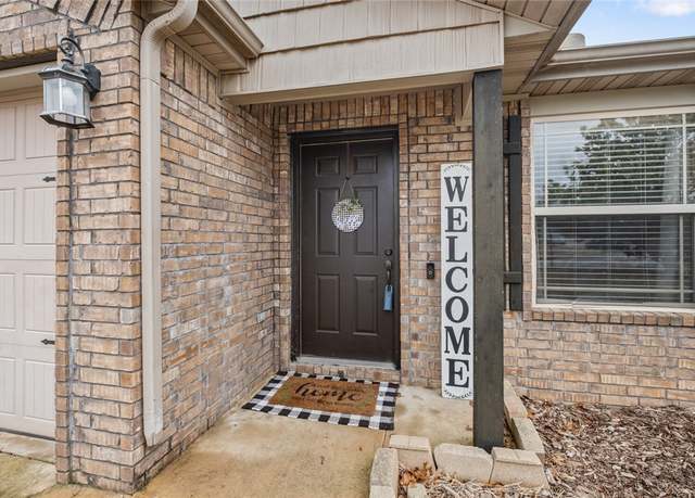 Property at 702 Bonnie Ln, Rogers, AR 72758, 3 beds, 2 baths
