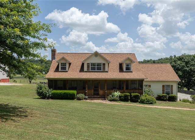 Property at 2914 S Barrington Rd, Tontitown, AR 72762, 4 beds, 3 baths