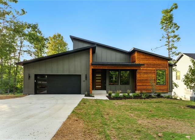 Property at 23 Kirkwall Ln, Bella Vista, AR 72715, 2 beds, 2 baths