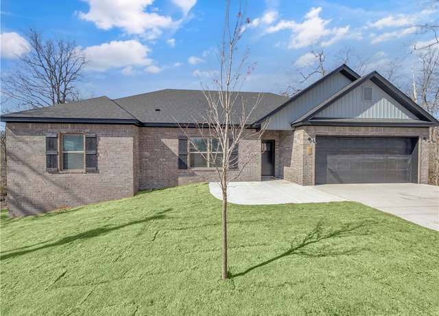 Property at 6 Osborne Ln, Bella Vista, AR 72715, 3 beds, 2 baths