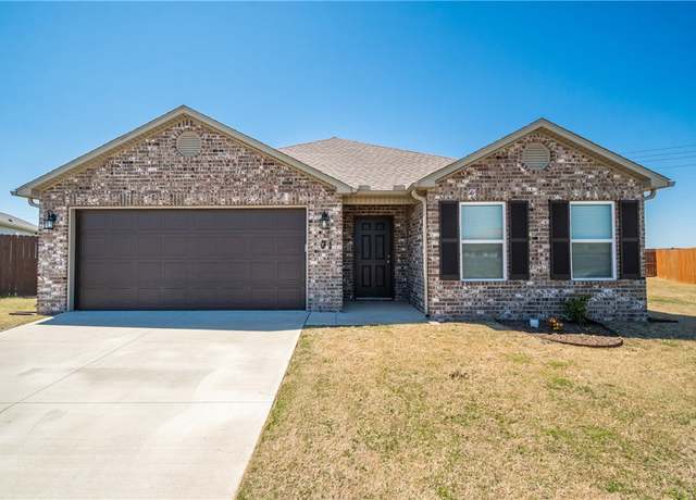 Property at 701 Belhaven Rd, Centerton, AR 72719, 3 beds, 2 baths