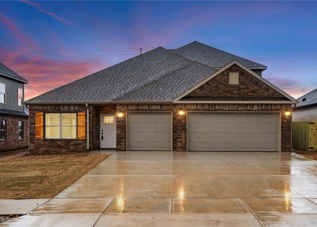 Property at 7303 SW Basswood Ave, Bentonville, AR 72713, 4 beds, 3.5 baths