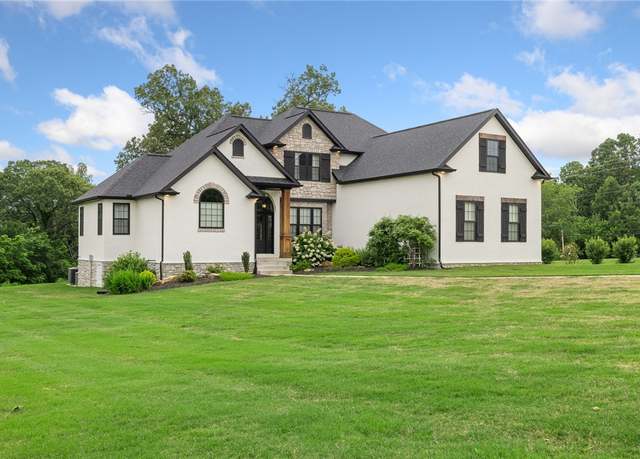 Property at 3116 Savannah Dr, Harrison, AR 72601, 4 beds, 3.5 baths