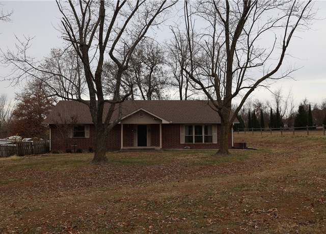 Property at 485 N Elm St, Elm Springs, AR 72762, 3 beds, 2 baths