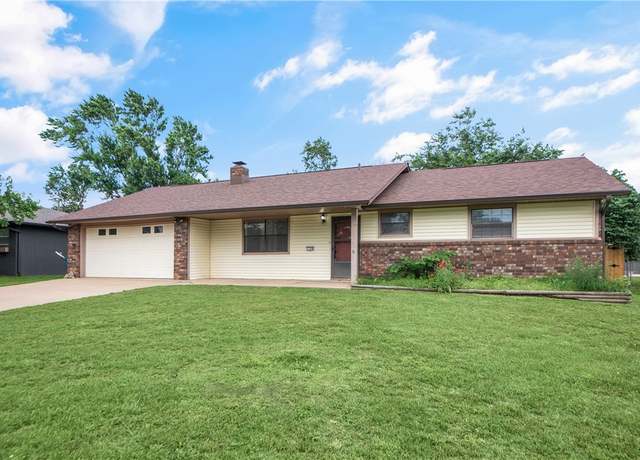 Property at 1708 SE Flynt St, Bentonville, AR 72712, 3 beds, 2 baths