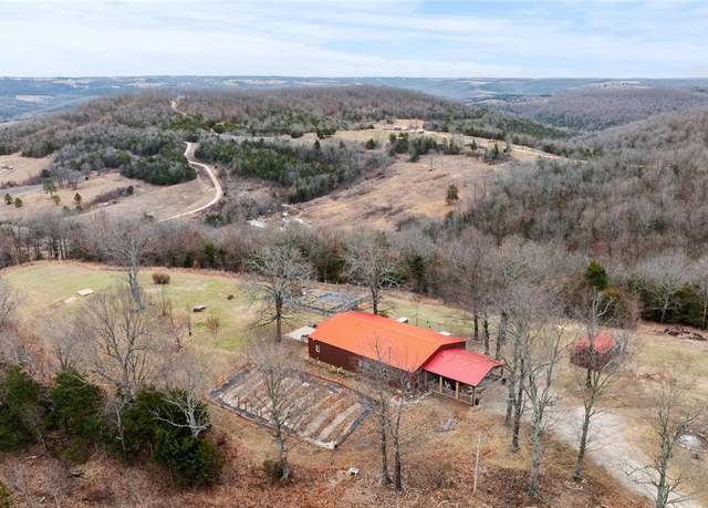 Property at 12478 Dubuque Rd, Omaha, AR 72662, 3 beds, 2.5 baths
