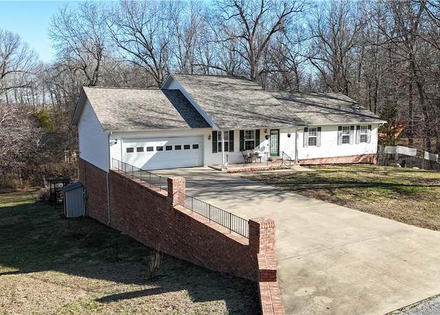 Property at 1806 Austin Walker Ct, Harrison, AR 72601, 5 beds, 3 baths