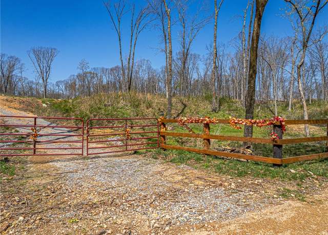 Property at 8861 Kelly Pond Rd, Decatur, AR 72722