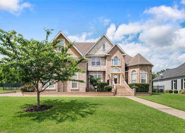 Property at 7 W Leiston Dr, Rogers, AR 72758, 4 beds, 4 baths